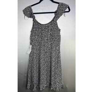 NEW Mod On Trend Size M Ruffled Shoulders & Hem Black & White Mini Dress